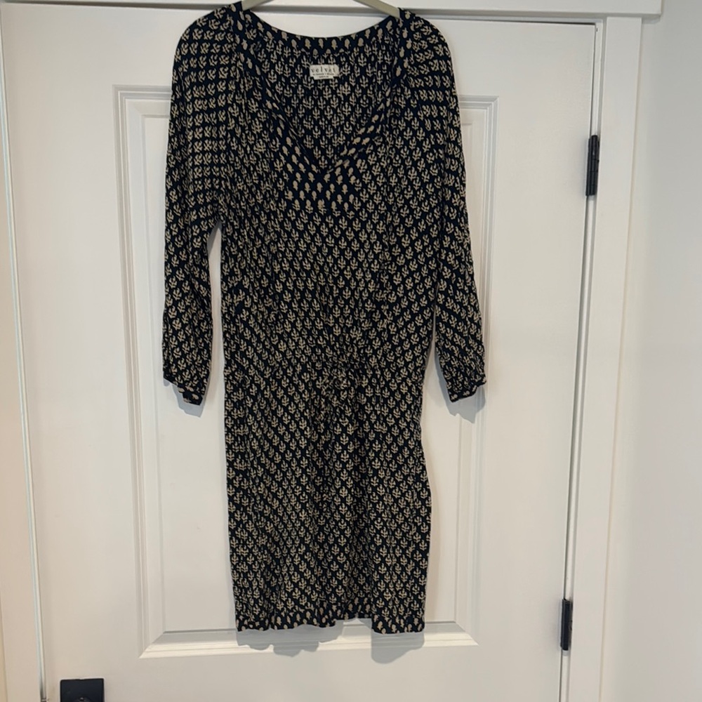 Elegant Coastal Navy and Cream Patterned Dress